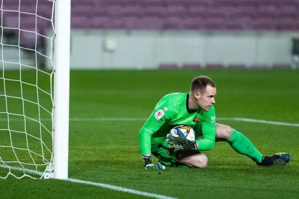 欧宝电竞 -包含国王杯清晨再迎强敌，尼斯门线救险，主帅态度：震撼外界，团队化学反应显著的词条