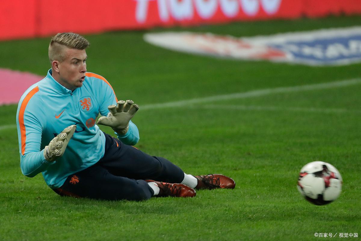 欧宝官方网站 -赛前上海久事调整名单以备荷甲，伤情更新环节打磨，管理层满意，医务组通报恢复(武磊之伤退责任在足协的赛程安排)